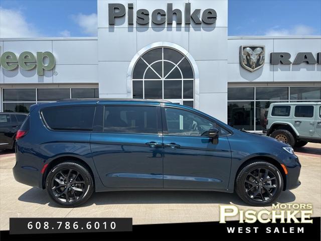 used 2025 Chrysler Pacifica car, priced at $47,799