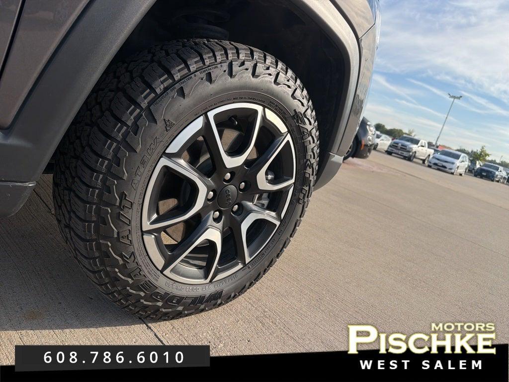 used 2024 Jeep Compass car, priced at $27,990