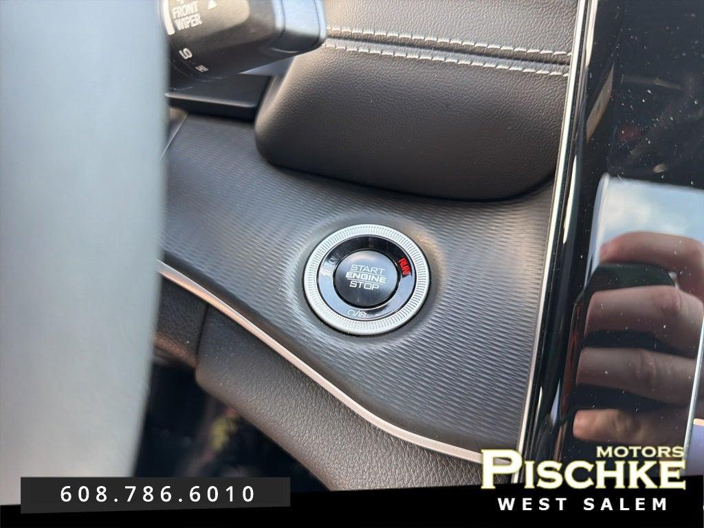 used 2024 Jeep Grand Cherokee car, priced at $36,997