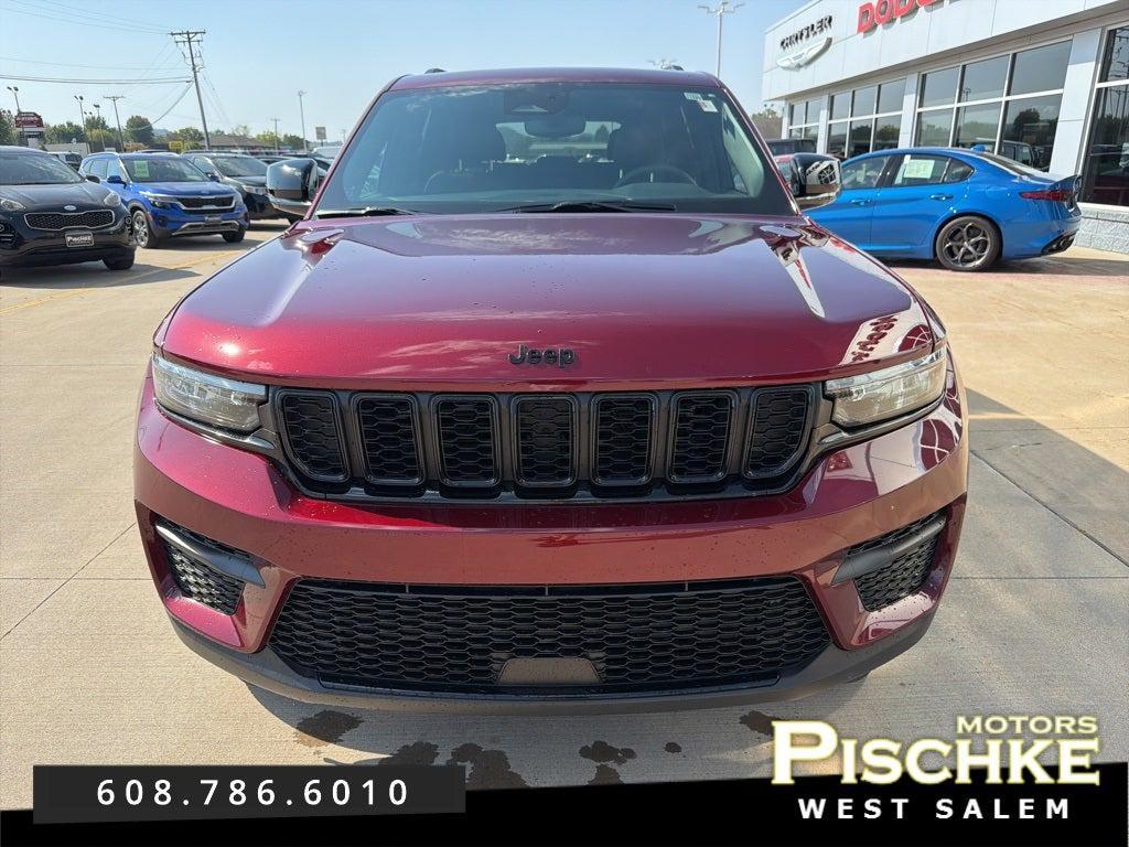used 2024 Jeep Grand Cherokee car, priced at $36,997