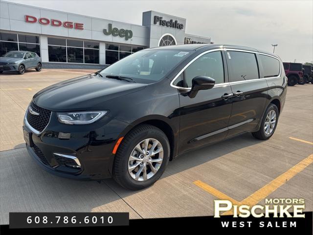 new 2025 Chrysler Pacifica car, priced at $45,461