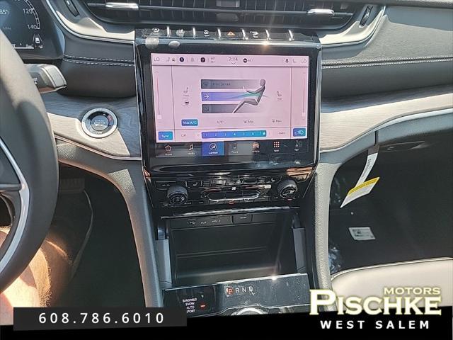 new 2025 Jeep Grand Cherokee car, priced at $45,845