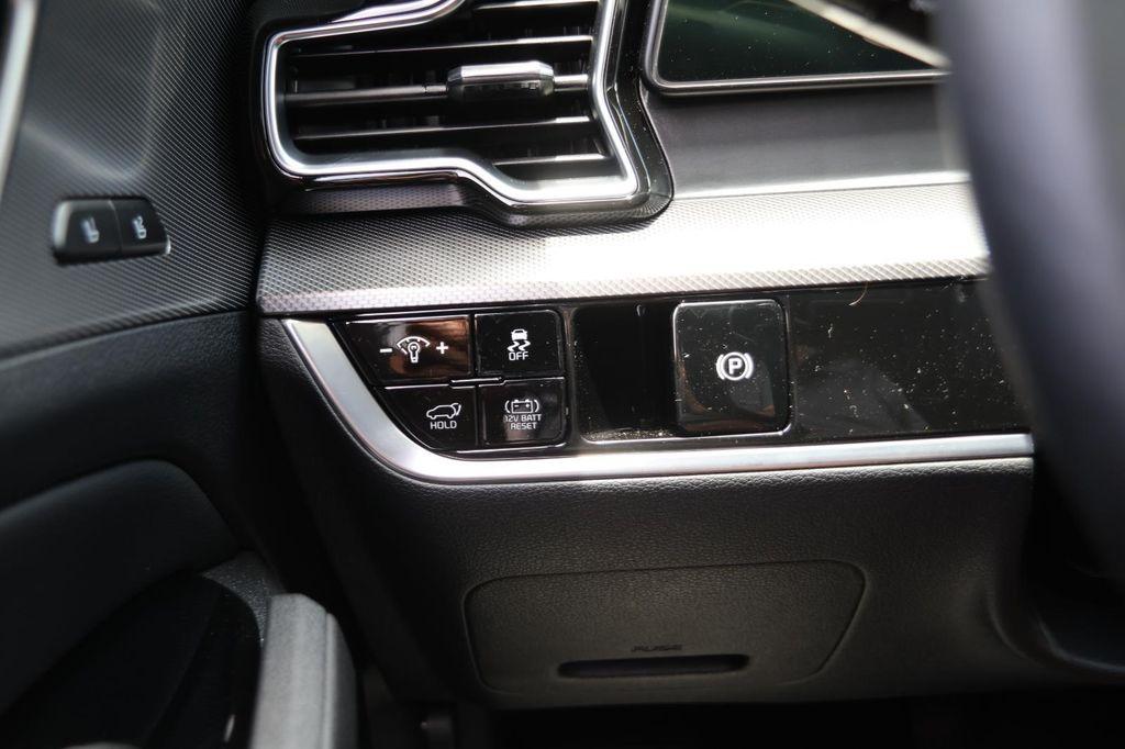 new 2025 Kia Sportage Hybrid car, priced at $39,755