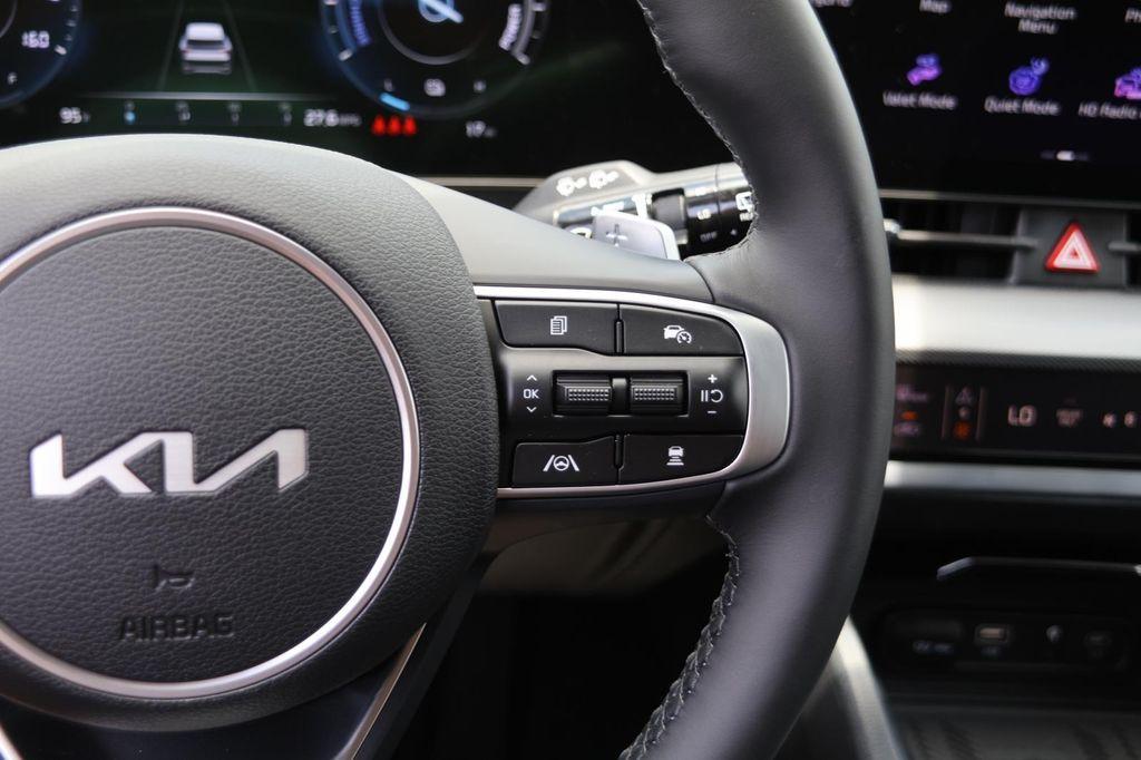 new 2025 Kia Sportage Hybrid car, priced at $39,755