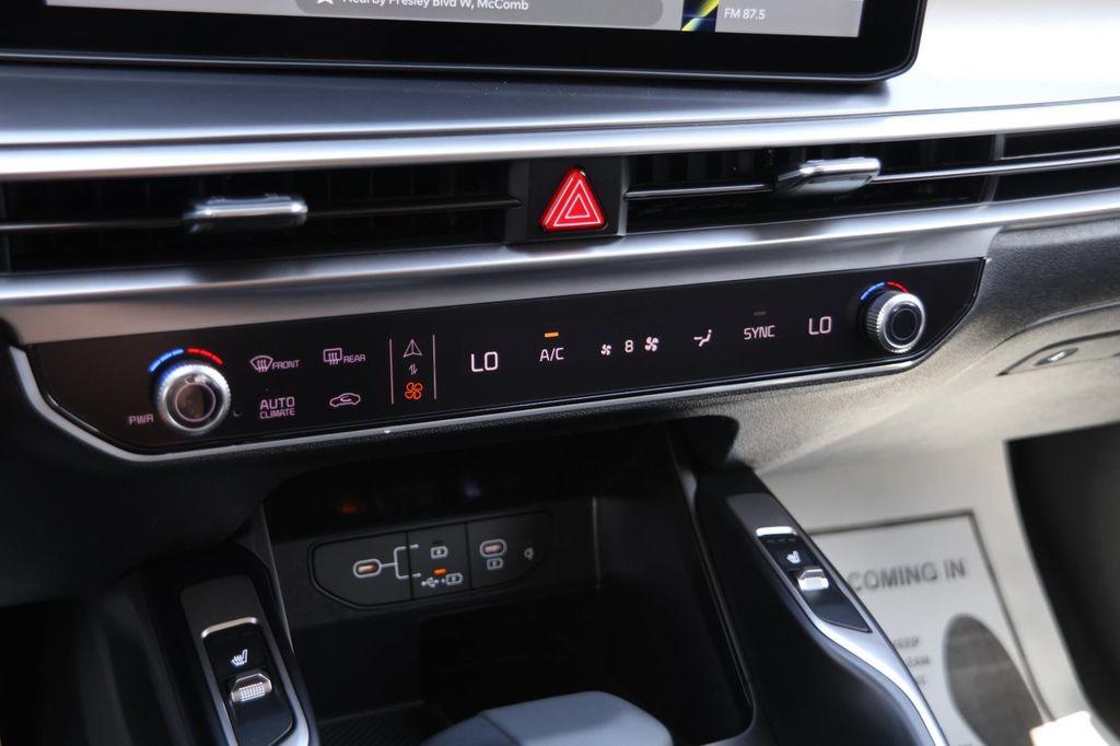 new 2025 Kia Sorento car, priced at $38,325