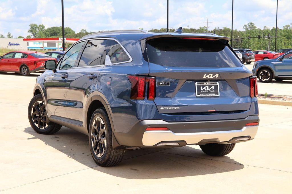 new 2025 Kia Sorento car, priced at $38,325