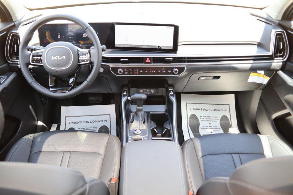 new 2025 Kia Sorento car, priced at $38,325