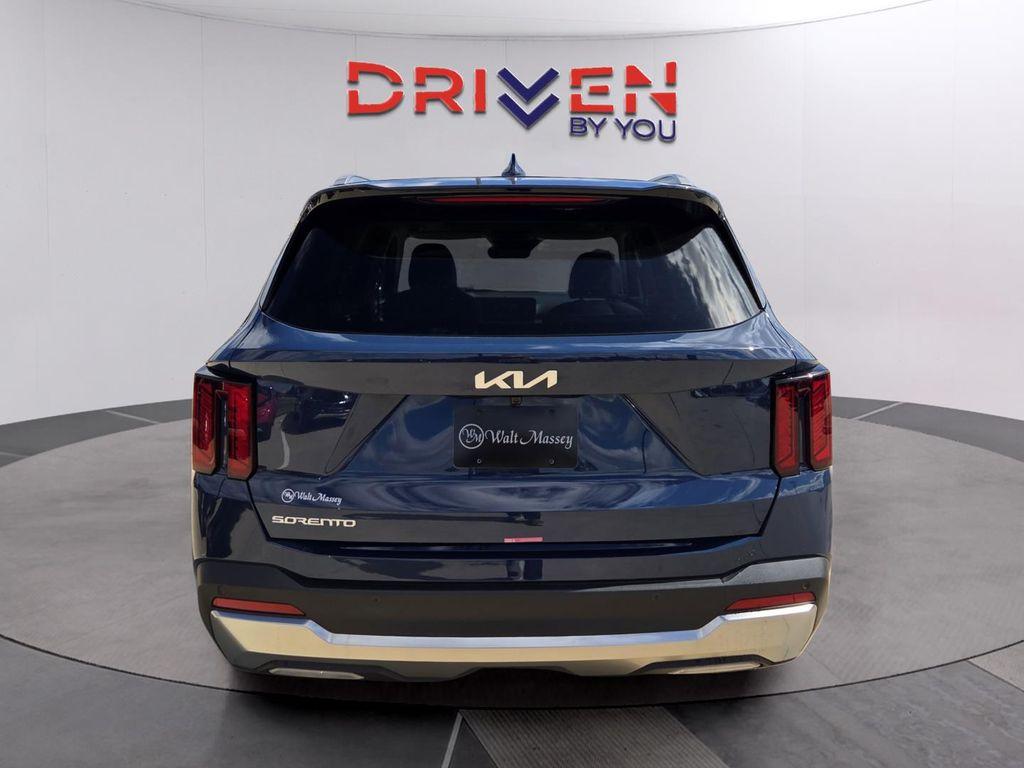 new 2025 Kia Sorento car, priced at $38,325