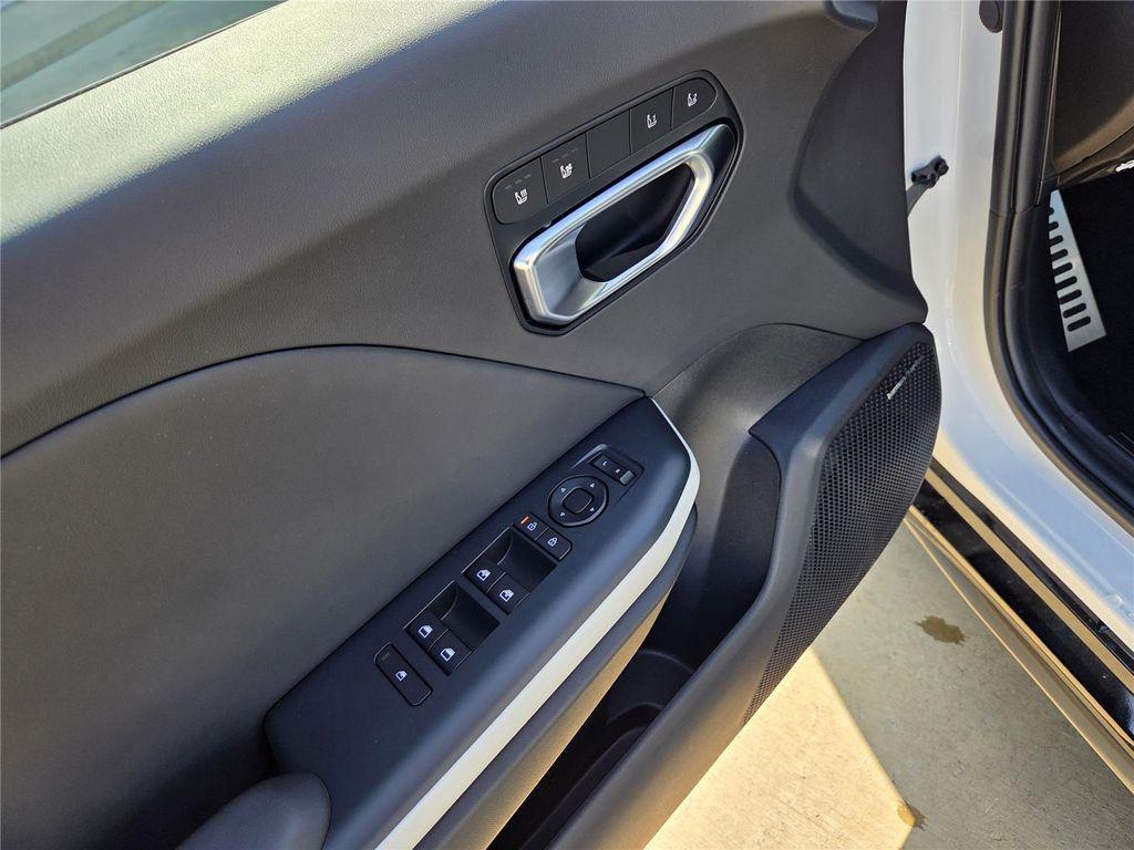 new 2025 Kia K4 car, priced at $31,860