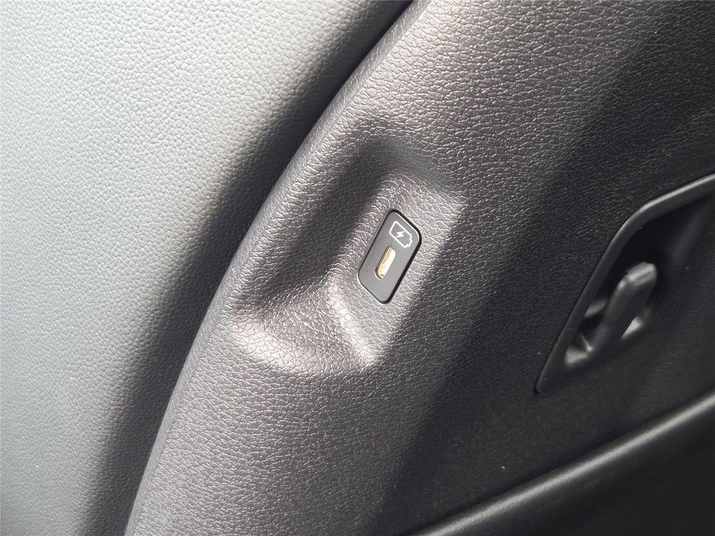 new 2026 Kia Sportage car, priced at $33,195