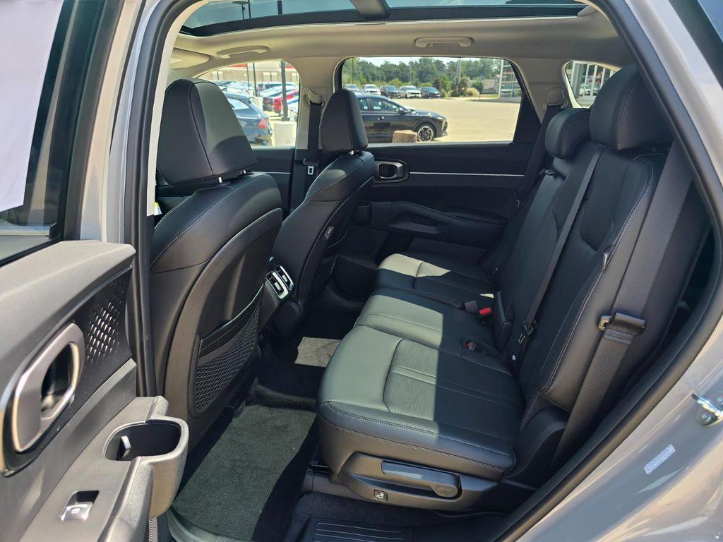 new 2026 Kia Sorento car, priced at $38,065