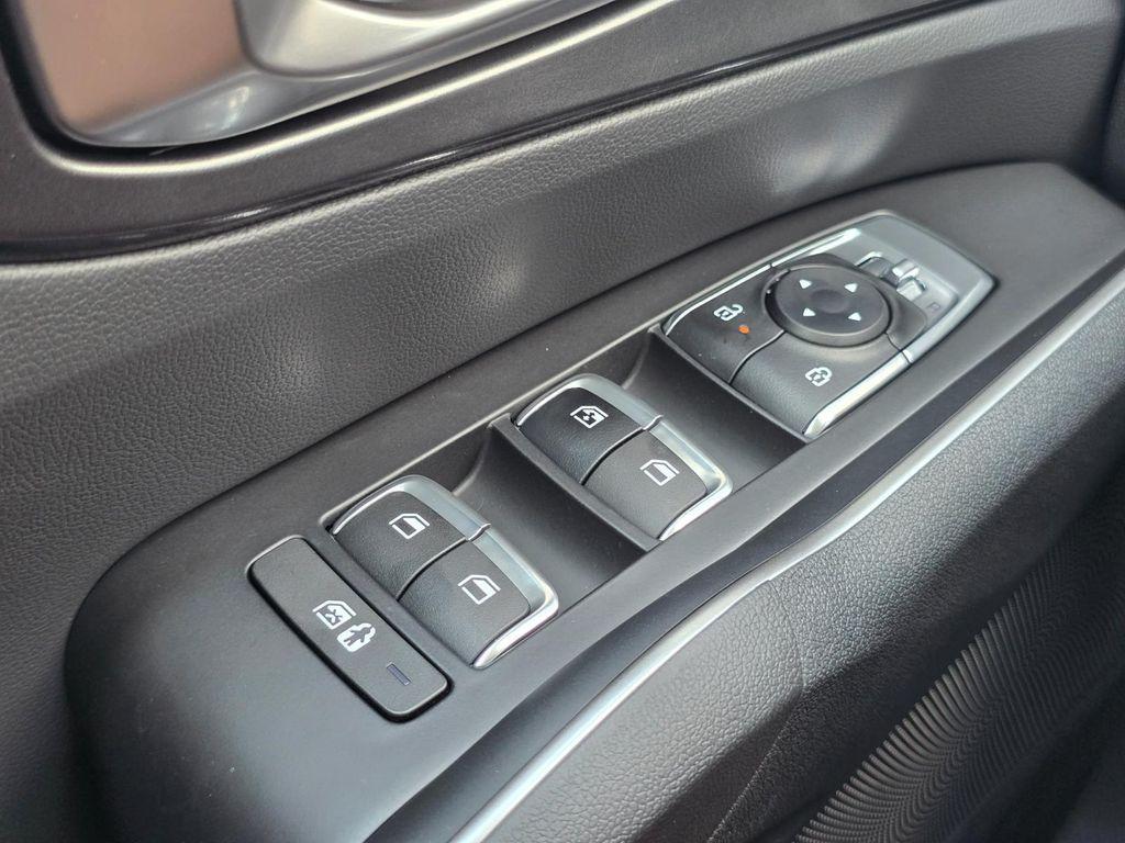 new 2026 Kia Sorento car, priced at $38,065