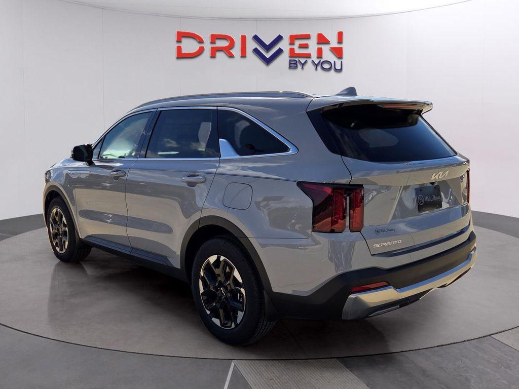 new 2026 Kia Sorento car, priced at $38,065