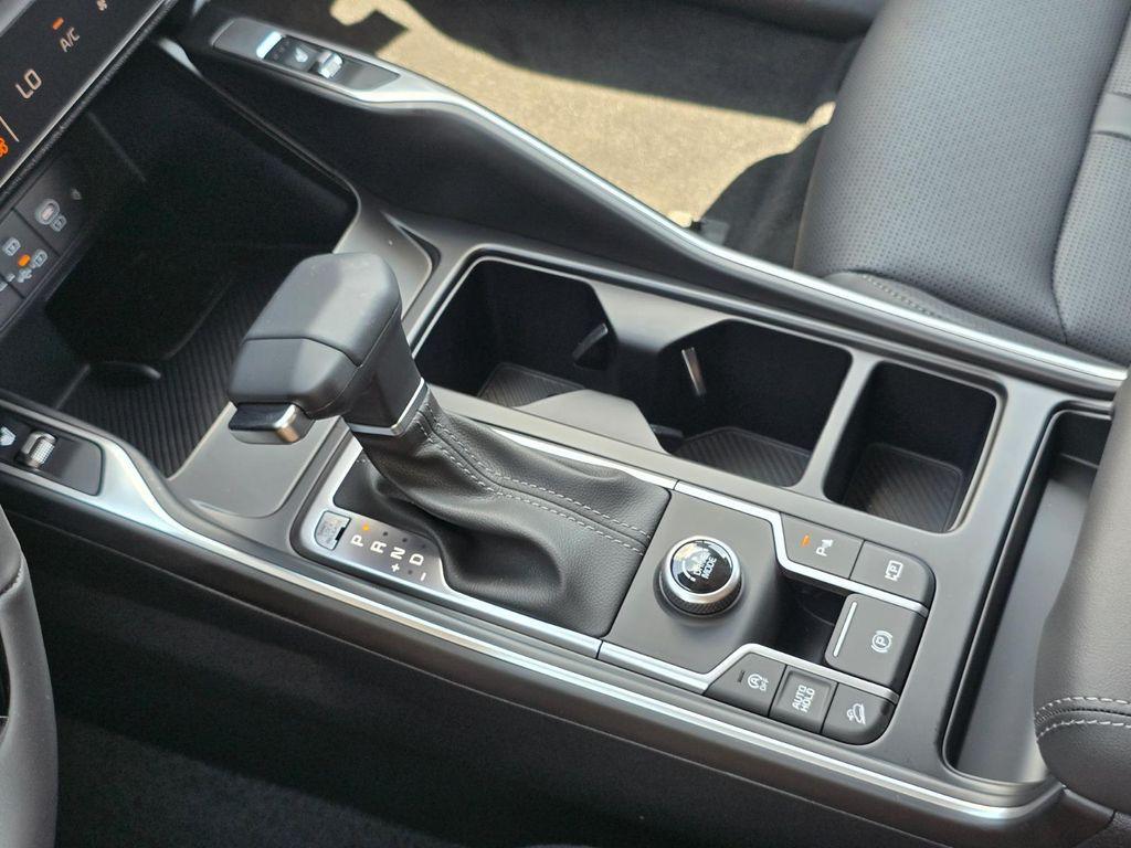 new 2026 Kia Sorento car, priced at $38,065