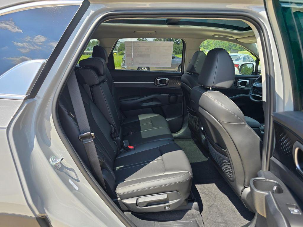 new 2026 Kia Sorento car, priced at $38,065