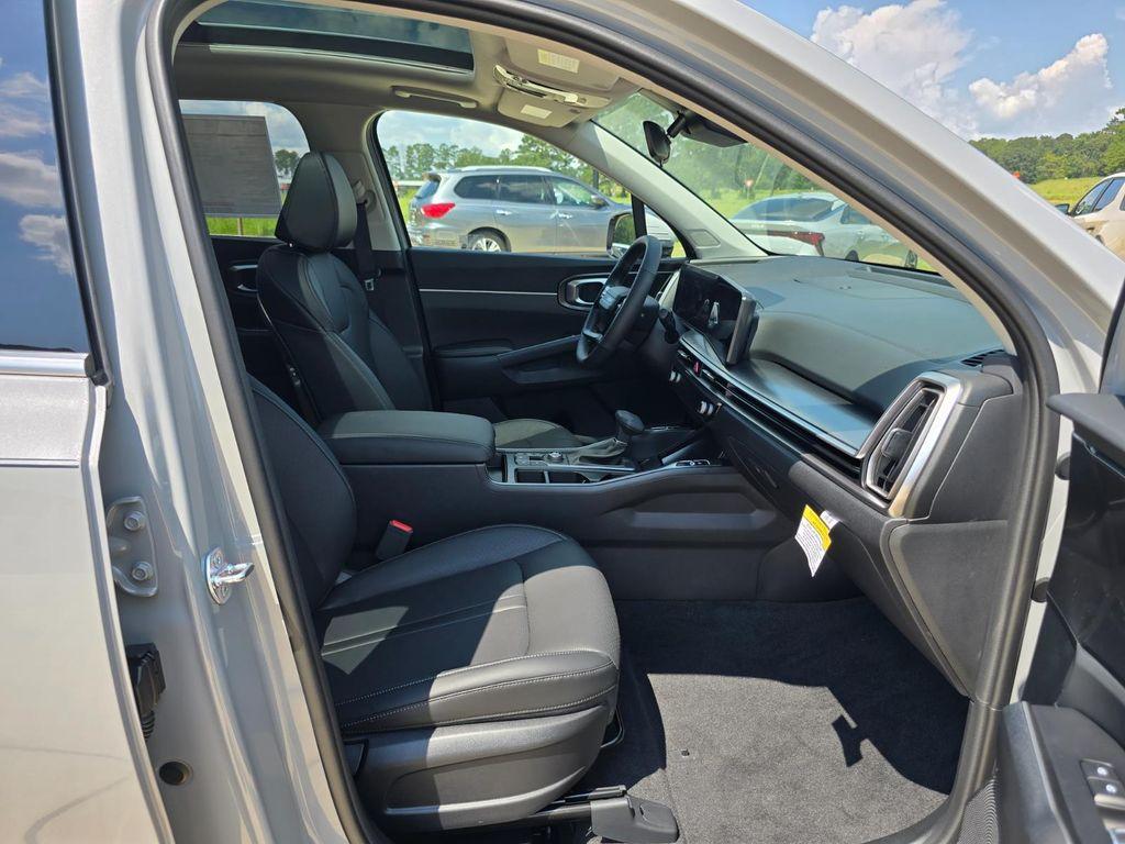 new 2026 Kia Sorento car, priced at $38,065