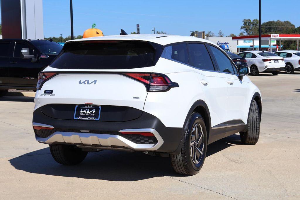 new 2025 Kia Sportage Hybrid car, priced at $30,535