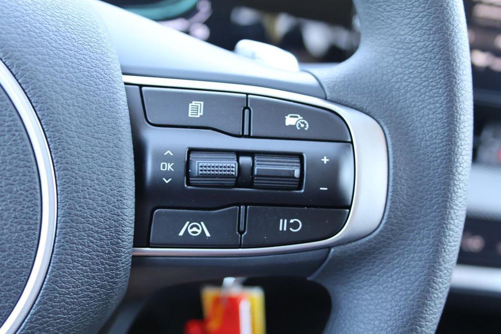 new 2025 Kia Sportage Hybrid car, priced at $30,535