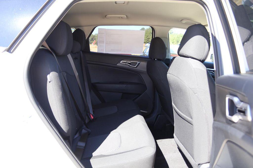 new 2025 Kia Sportage Hybrid car, priced at $30,535