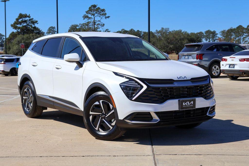 new 2025 Kia Sportage Hybrid car, priced at $30,535
