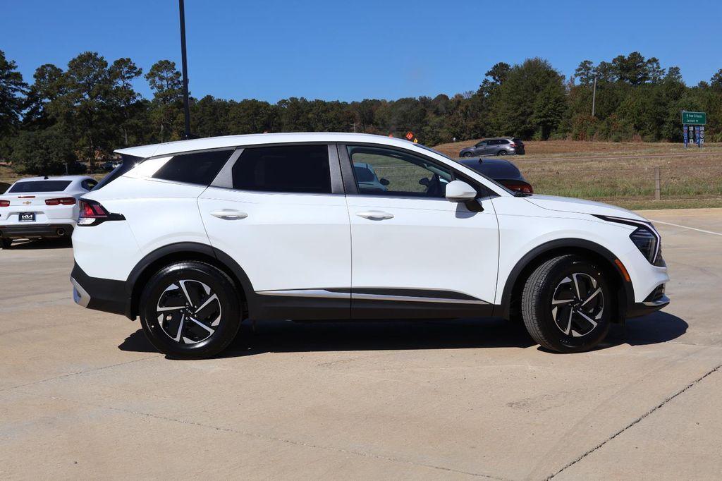 new 2025 Kia Sportage Hybrid car, priced at $30,535
