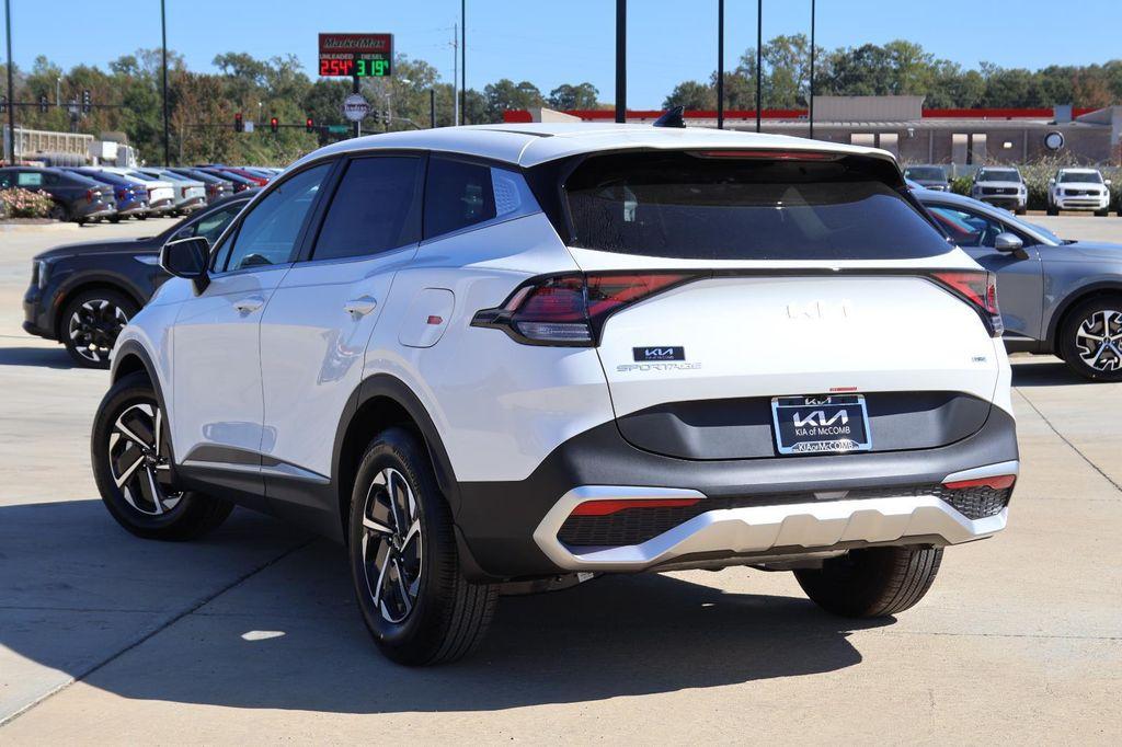 new 2025 Kia Sportage Hybrid car, priced at $30,535