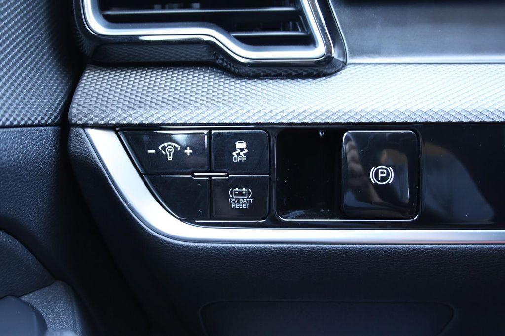 new 2025 Kia Sportage Hybrid car, priced at $30,535