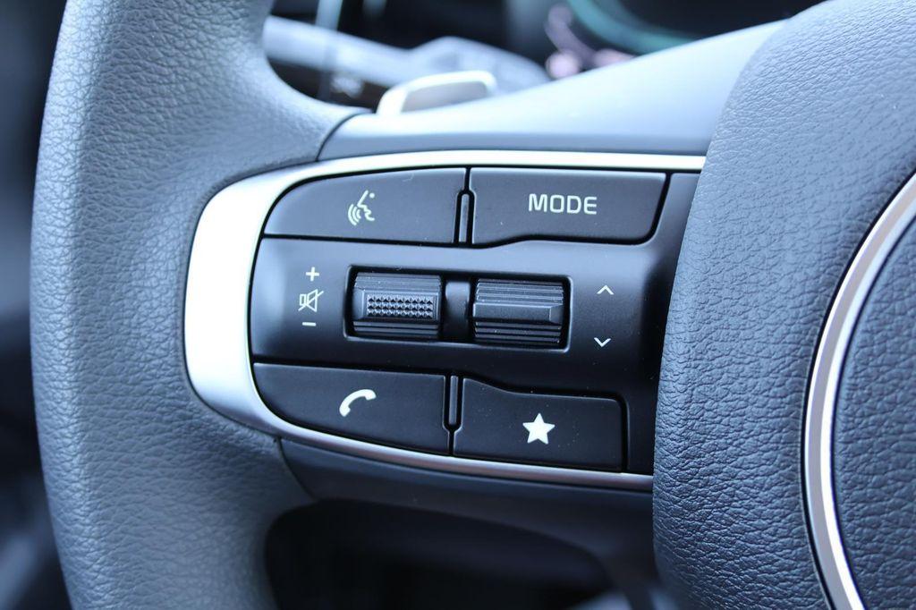 new 2025 Kia Sportage Hybrid car, priced at $30,535