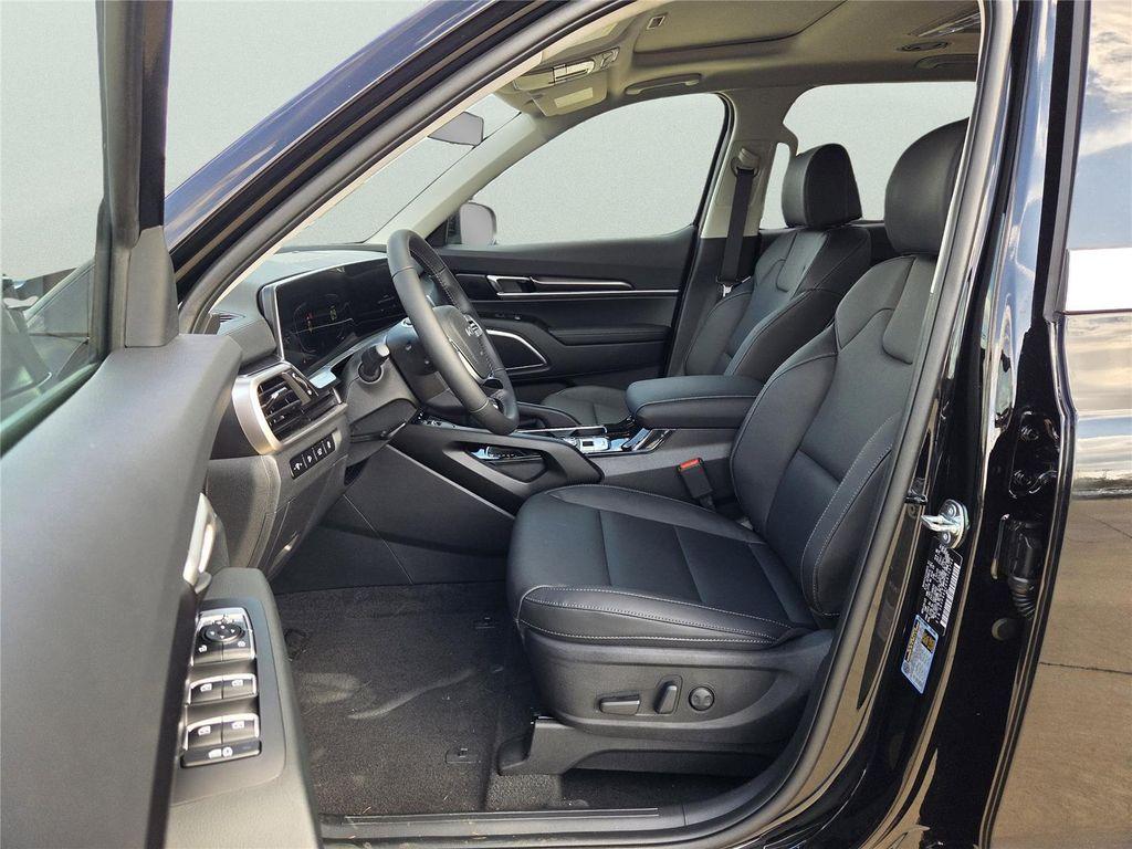 new 2025 Kia Telluride car, priced at $41,695