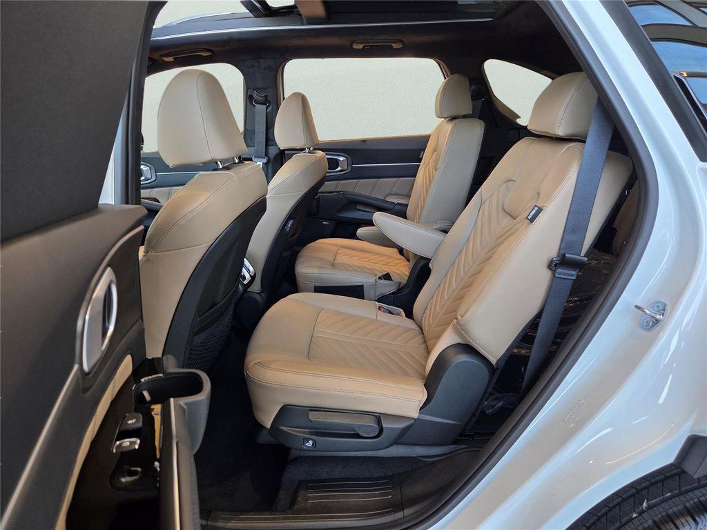 new 2025 Kia Sorento car, priced at $49,660