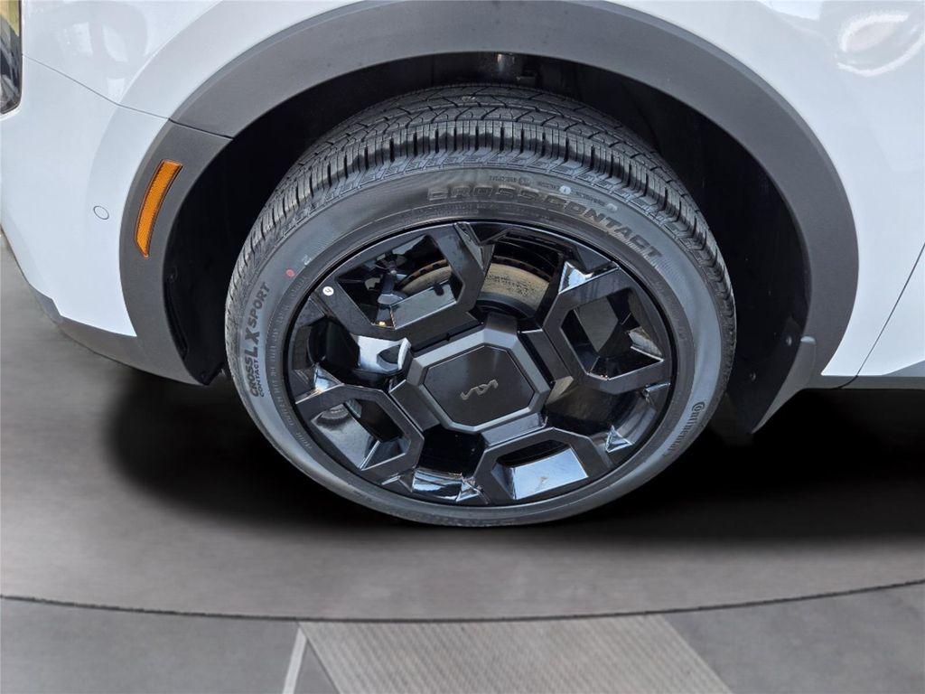 new 2025 Kia Sorento car, priced at $49,660