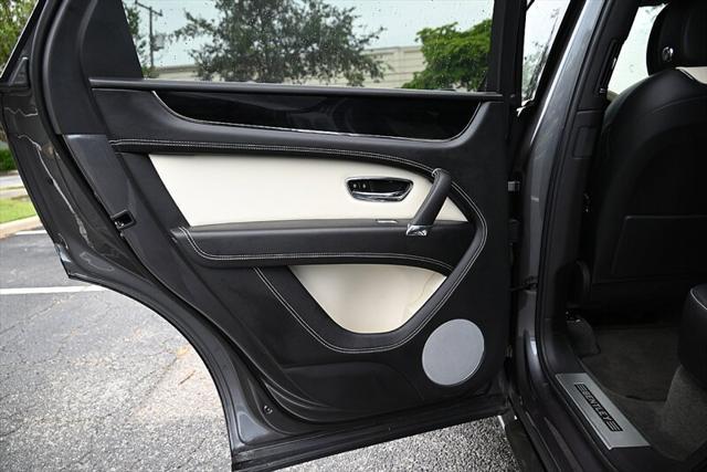 used 2018 Bentley Bentayga car, priced at $78,900