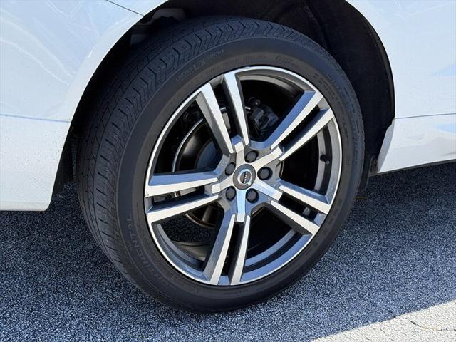 used 2020 Volvo XC60 car, priced at $27,900
