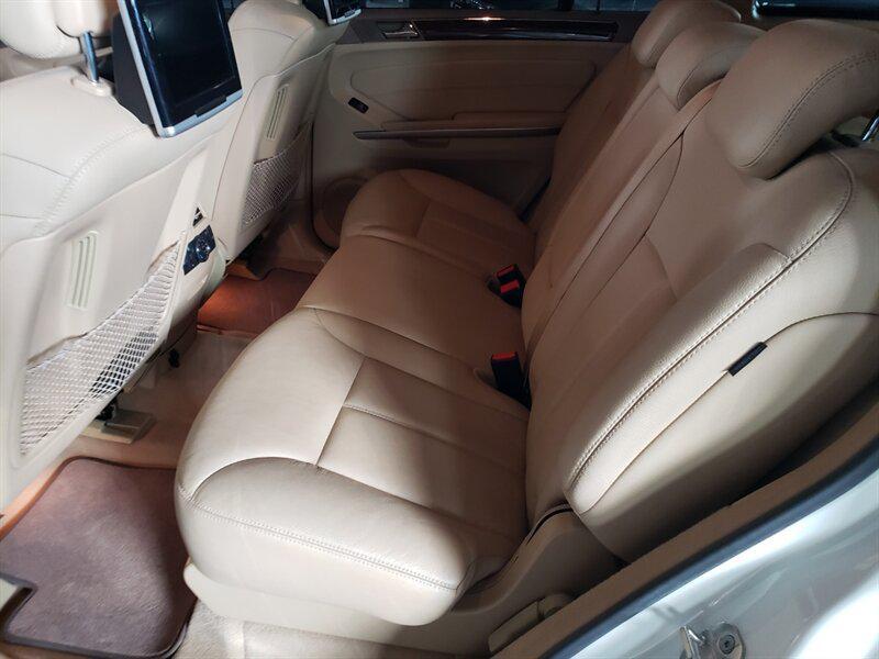 used 2009 Mercedes-Benz GL-Class car, priced at $18,900