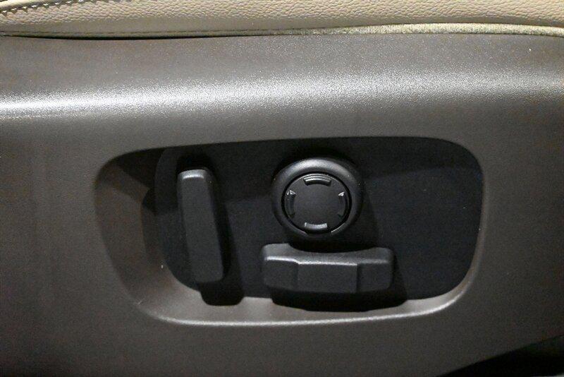 used 2020 Land Rover Range Rover Sport car, priced at $26,300