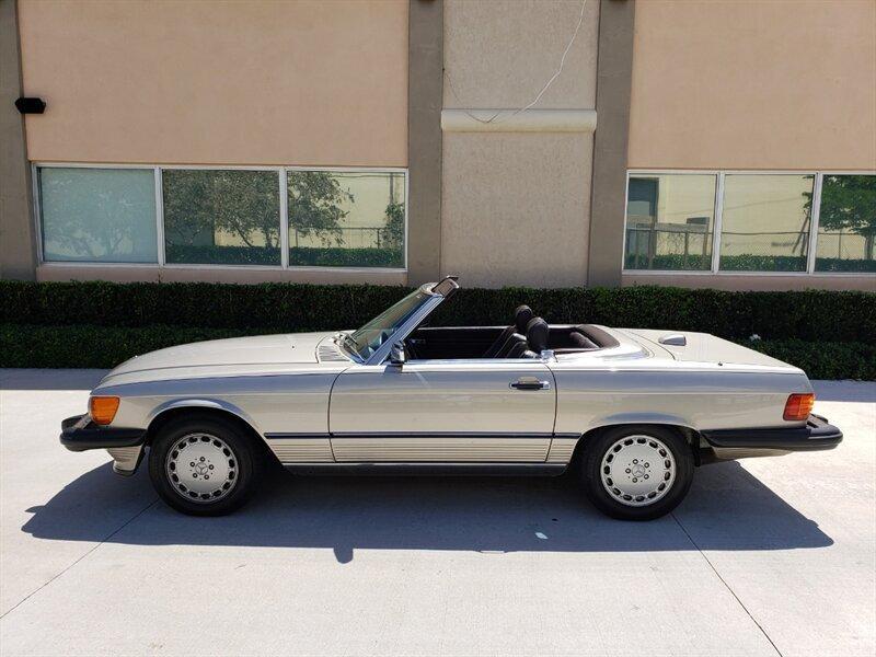 used 1987 Mercedes-Benz SL-Class car, priced at $39,900