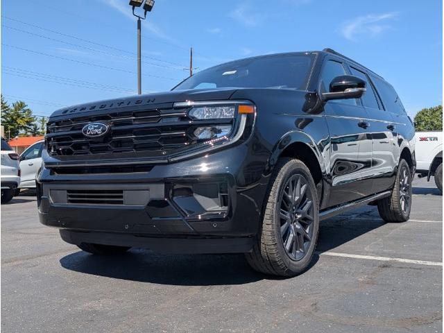 new 2025 Ford Expedition Max car, priced at $81,624