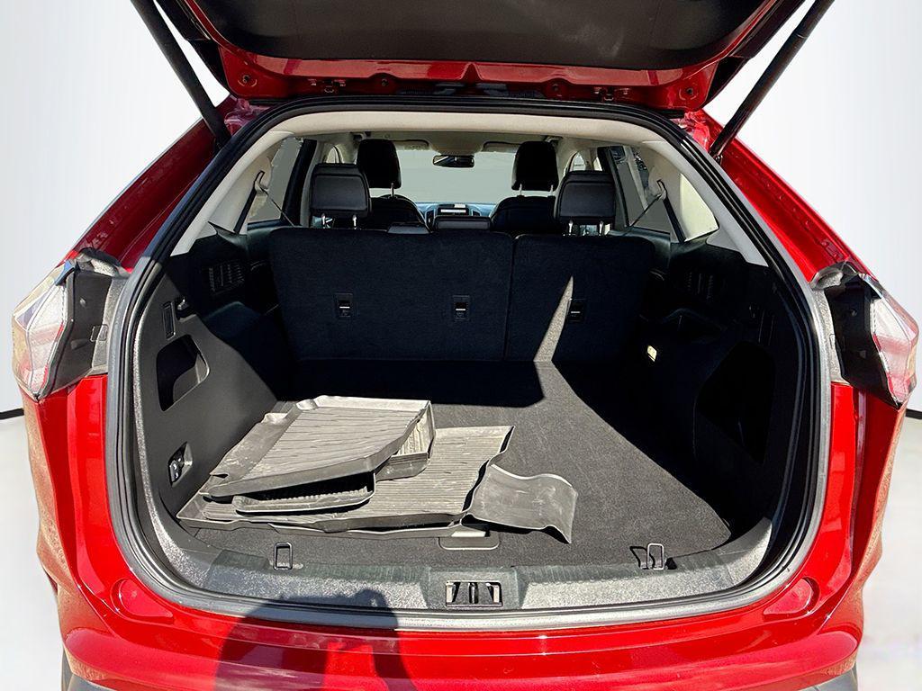 used 2024 Ford Edge car, priced at $24,990