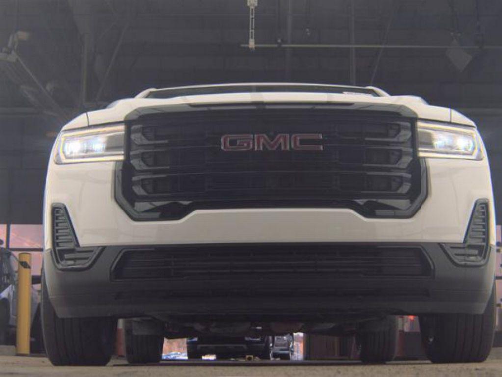 used 2023 GMC Acadia car, priced at $26,490