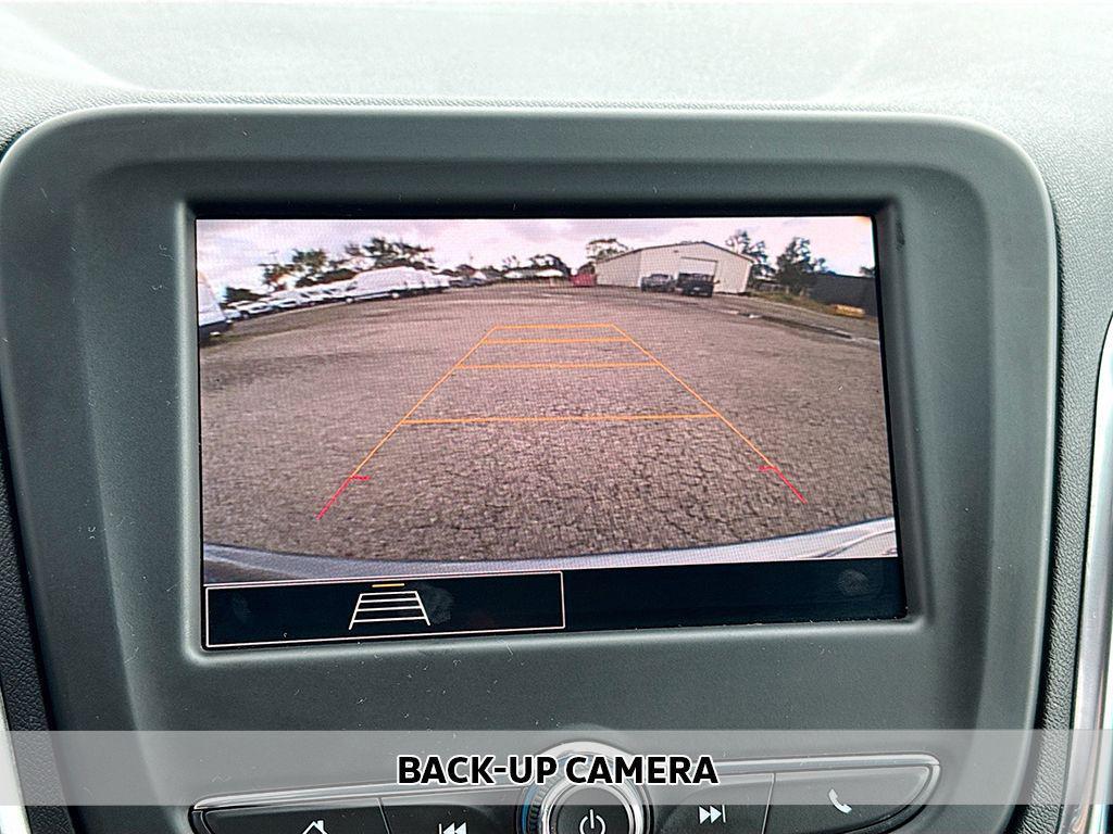 used 2024 Chevrolet Equinox car, priced at $19,490