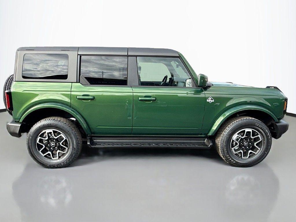 new 2025 Ford Bronco car, priced at $44,389