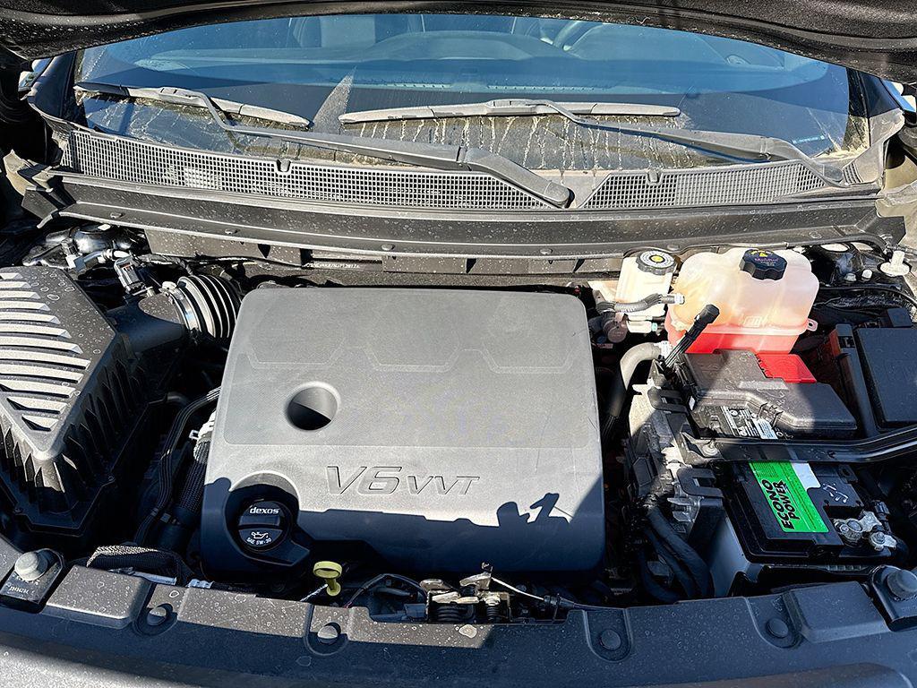 used 2022 Chevrolet Traverse car, priced at $29,990