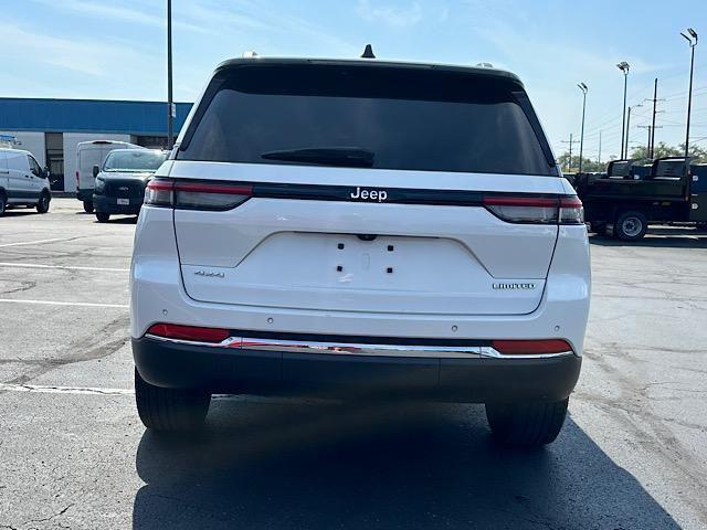 used 2022 Jeep Grand Cherokee car, priced at $24,299