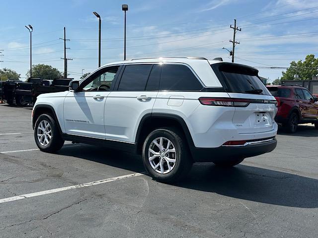 used 2022 Jeep Grand Cherokee car, priced at $24,299