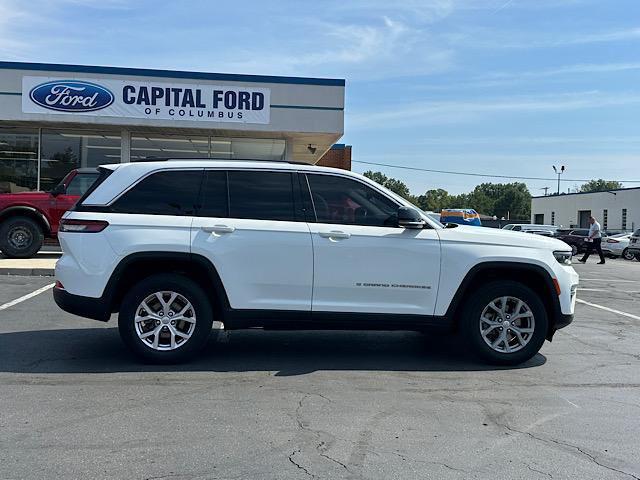 used 2022 Jeep Grand Cherokee car, priced at $24,299
