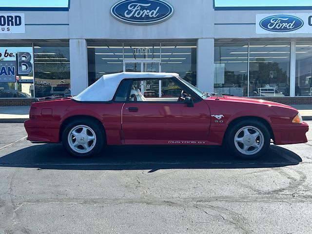 used 1992 Ford Mustang car, priced at $13,490