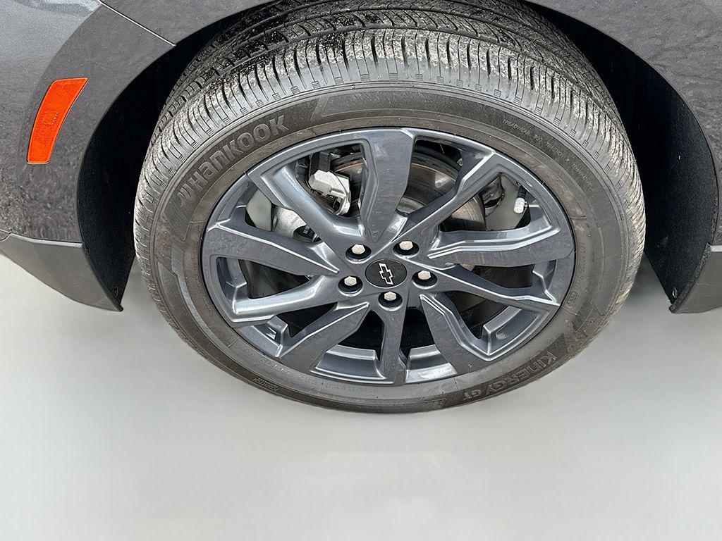 used 2022 Chevrolet Equinox car, priced at $21,490