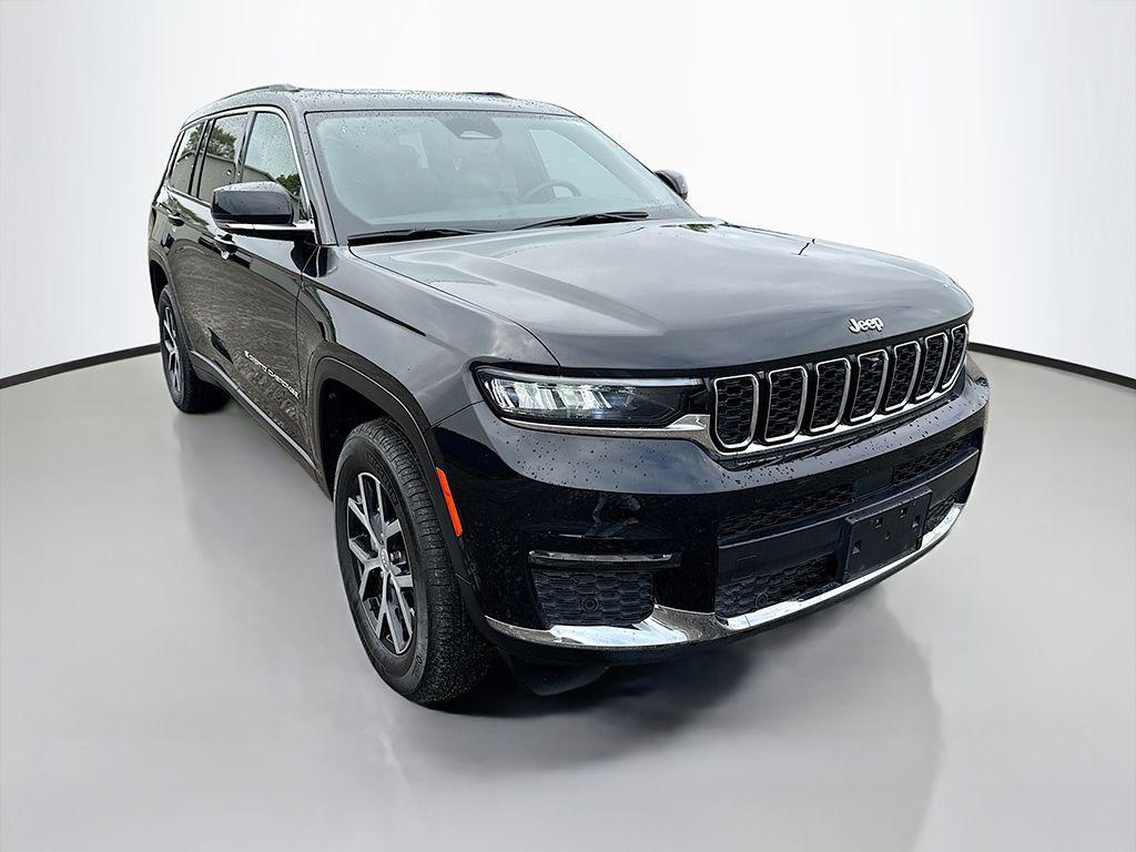 used 2024 Jeep Grand Cherokee L car, priced at $30,299