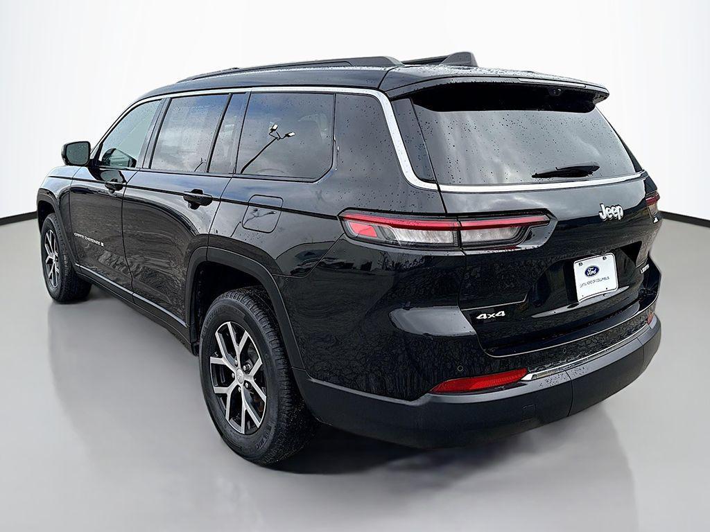 used 2024 Jeep Grand Cherokee L car, priced at $30,299
