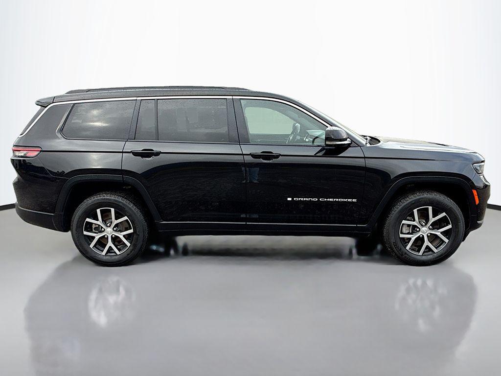 used 2024 Jeep Grand Cherokee L car, priced at $30,299